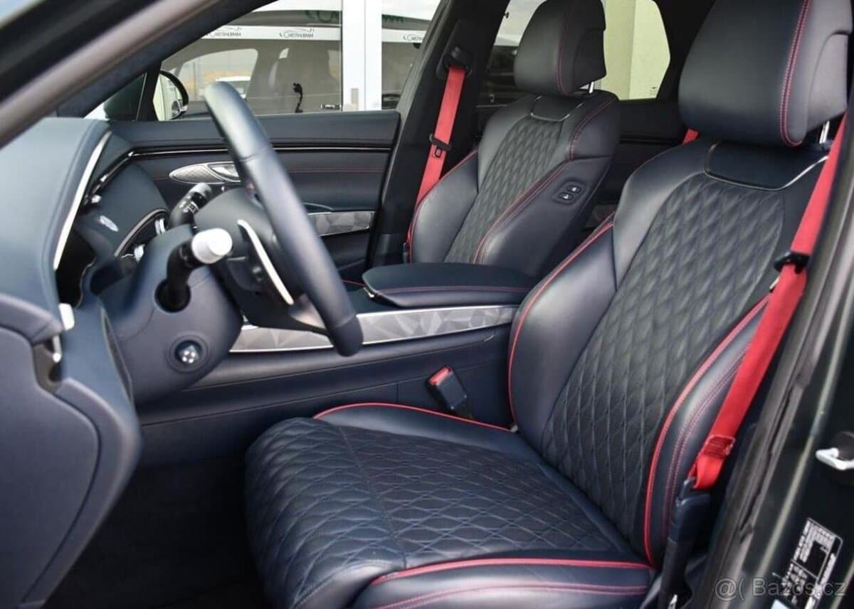 2022 Genesis GV70 - 13