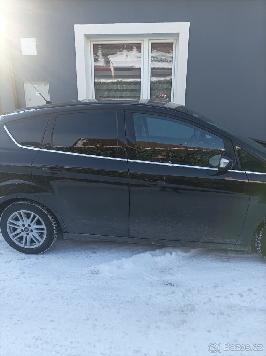 2013 Ford C-MAX - 13