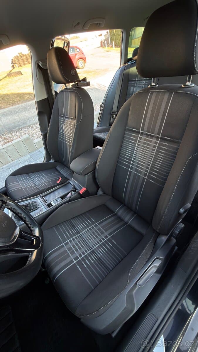 2016 Volkswagen GOLF - 13