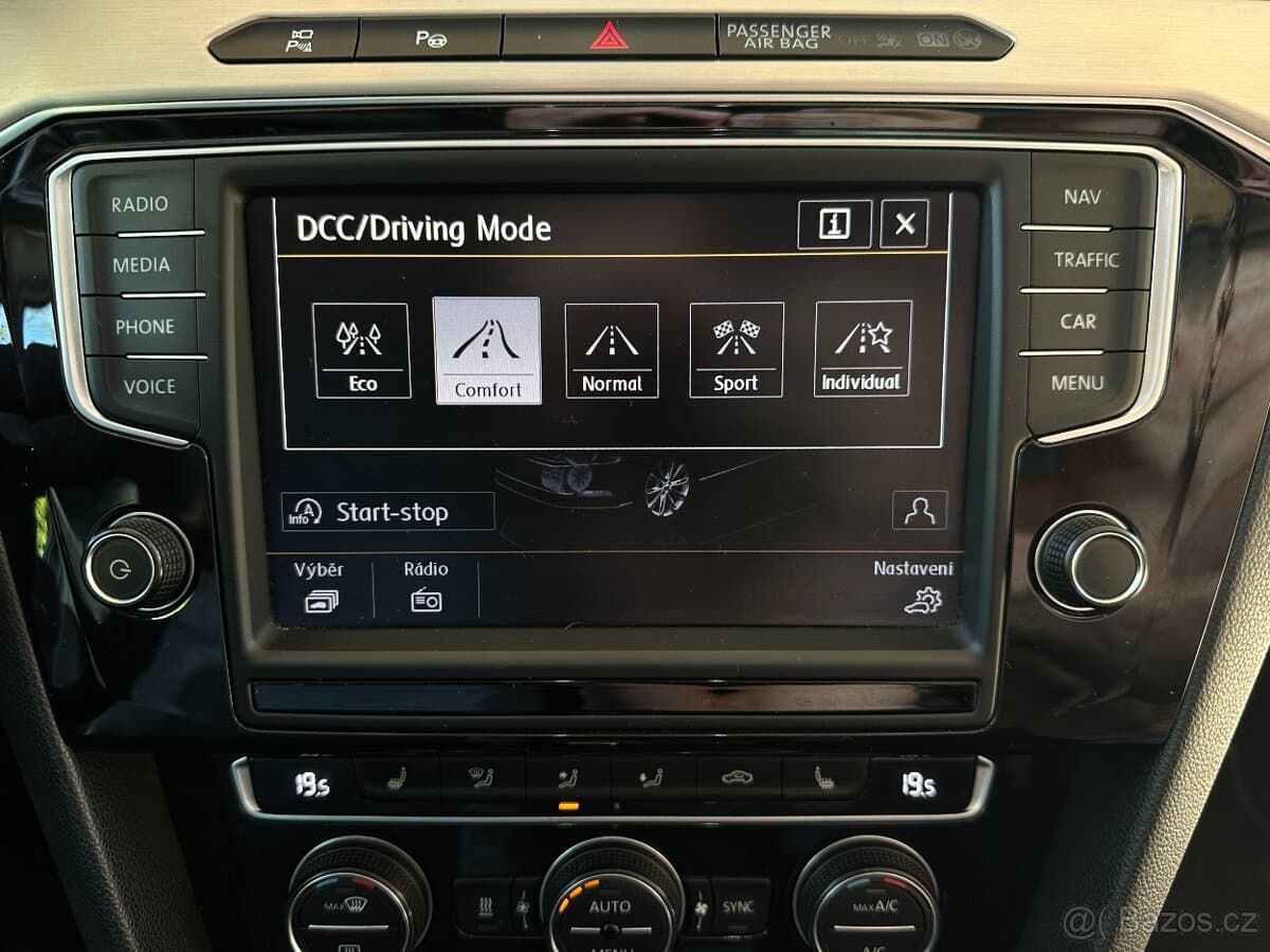 2016 Volkswagen PASSAT - 13