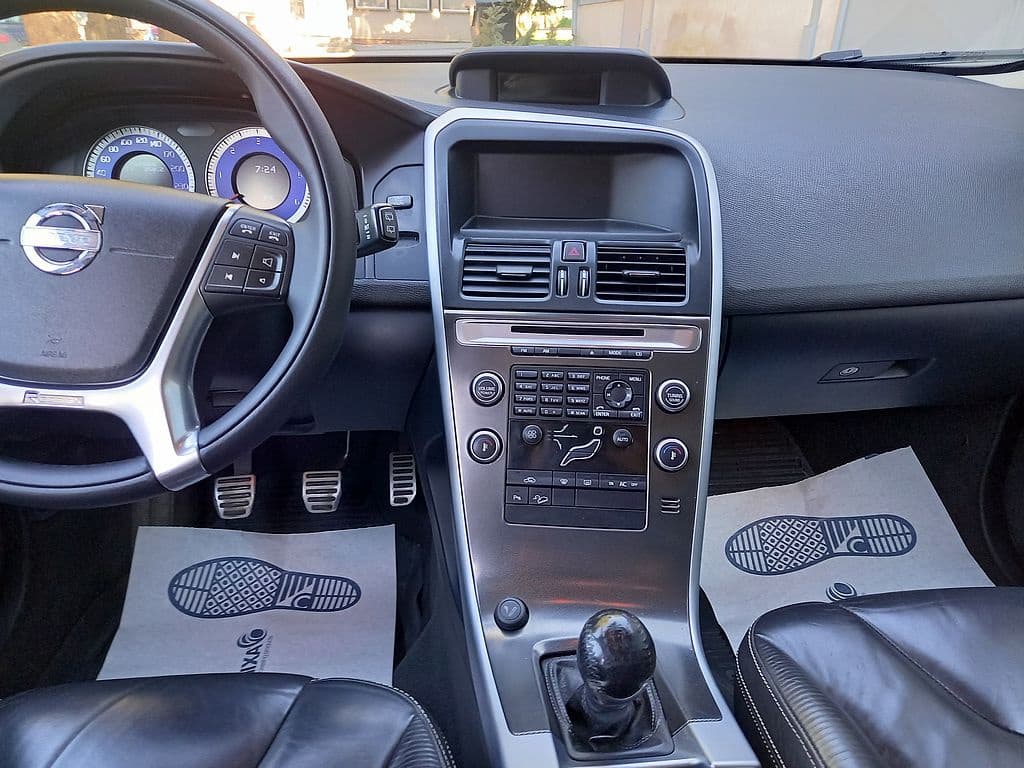 2011 Volvo XC60 - 13