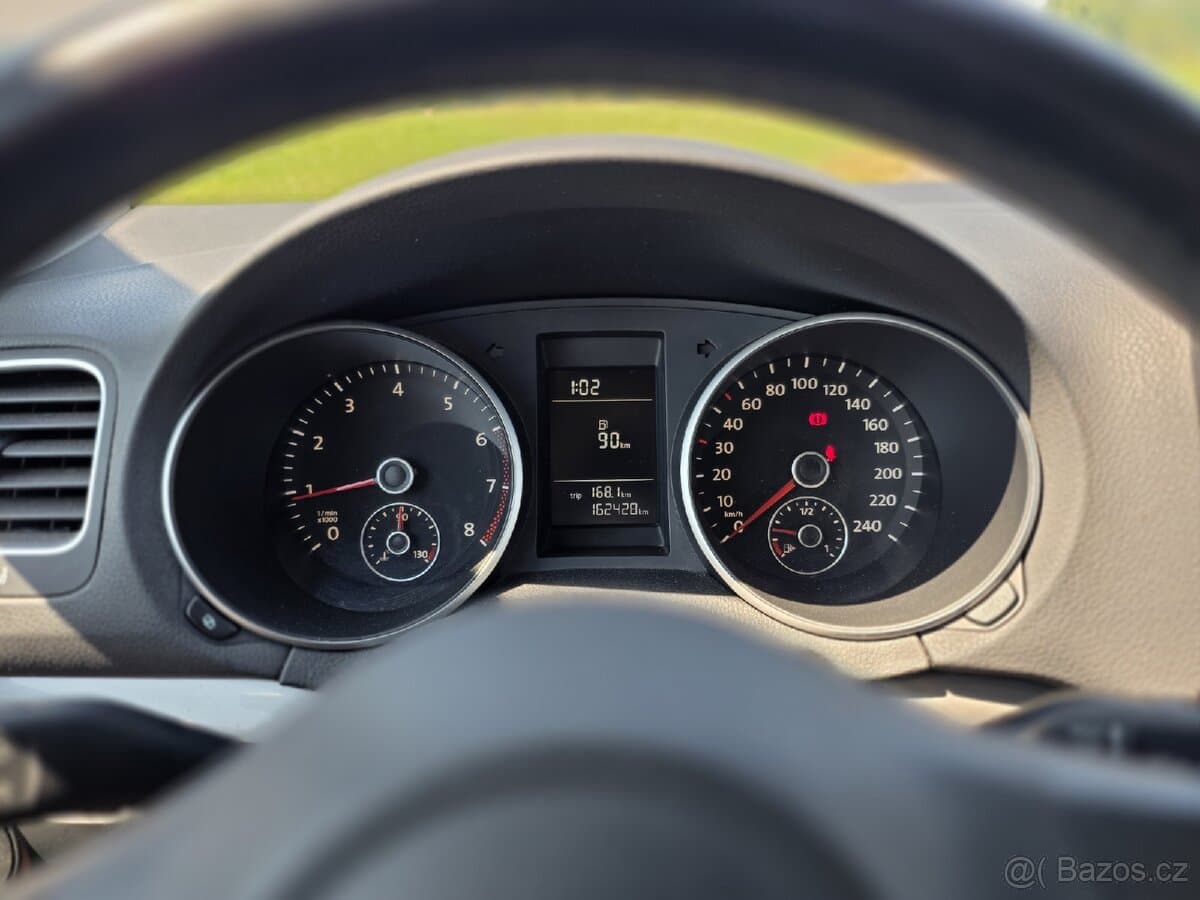 2010 Volkswagen GOLF - 13