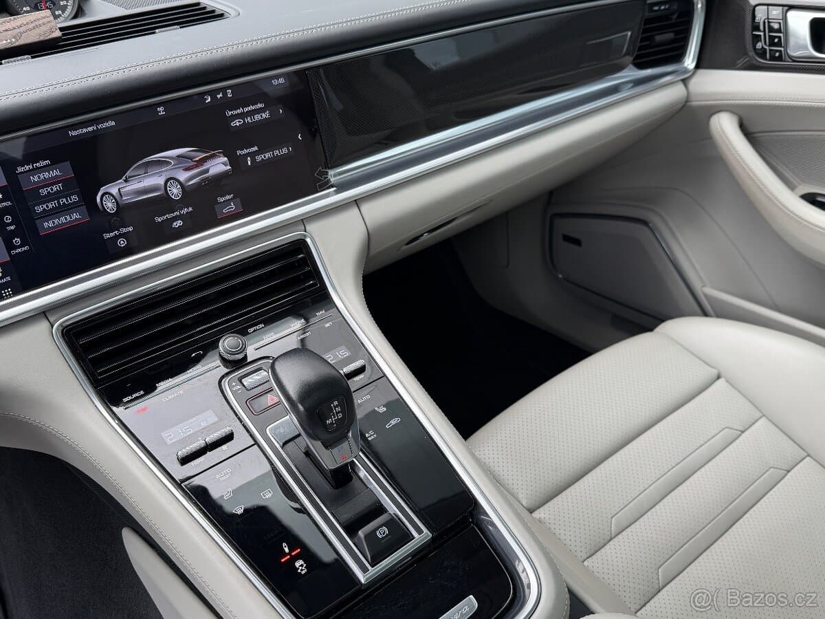 2019 Porsche PANAMERA - 13