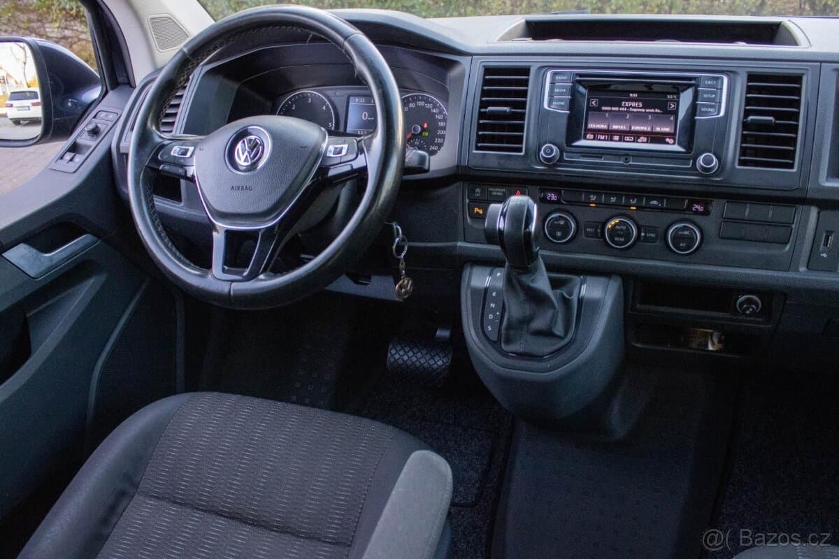 2017 Volkswagen CARAVELLE - 13