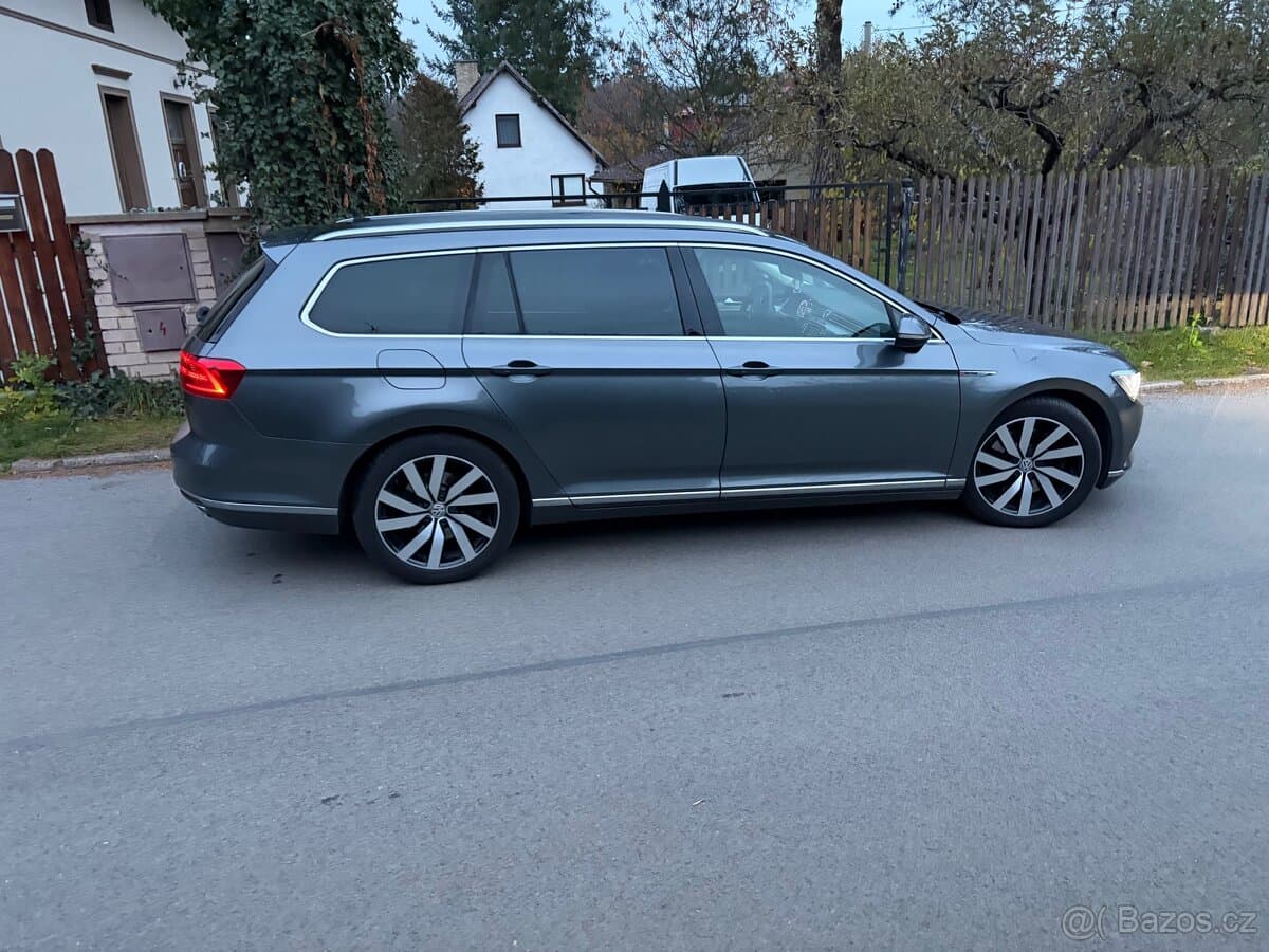 2015 Volkswagen PASSAT - 13