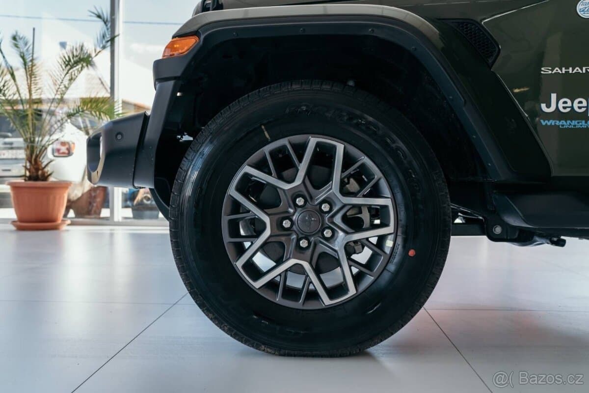 2022 Jeep WRANGLER - 13