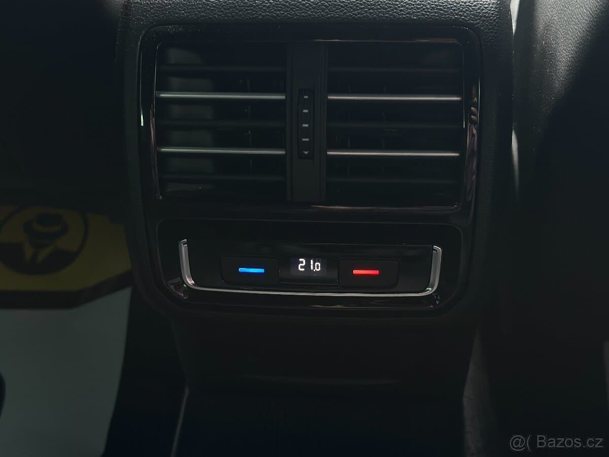 2015 Volkswagen PASSAT - 13