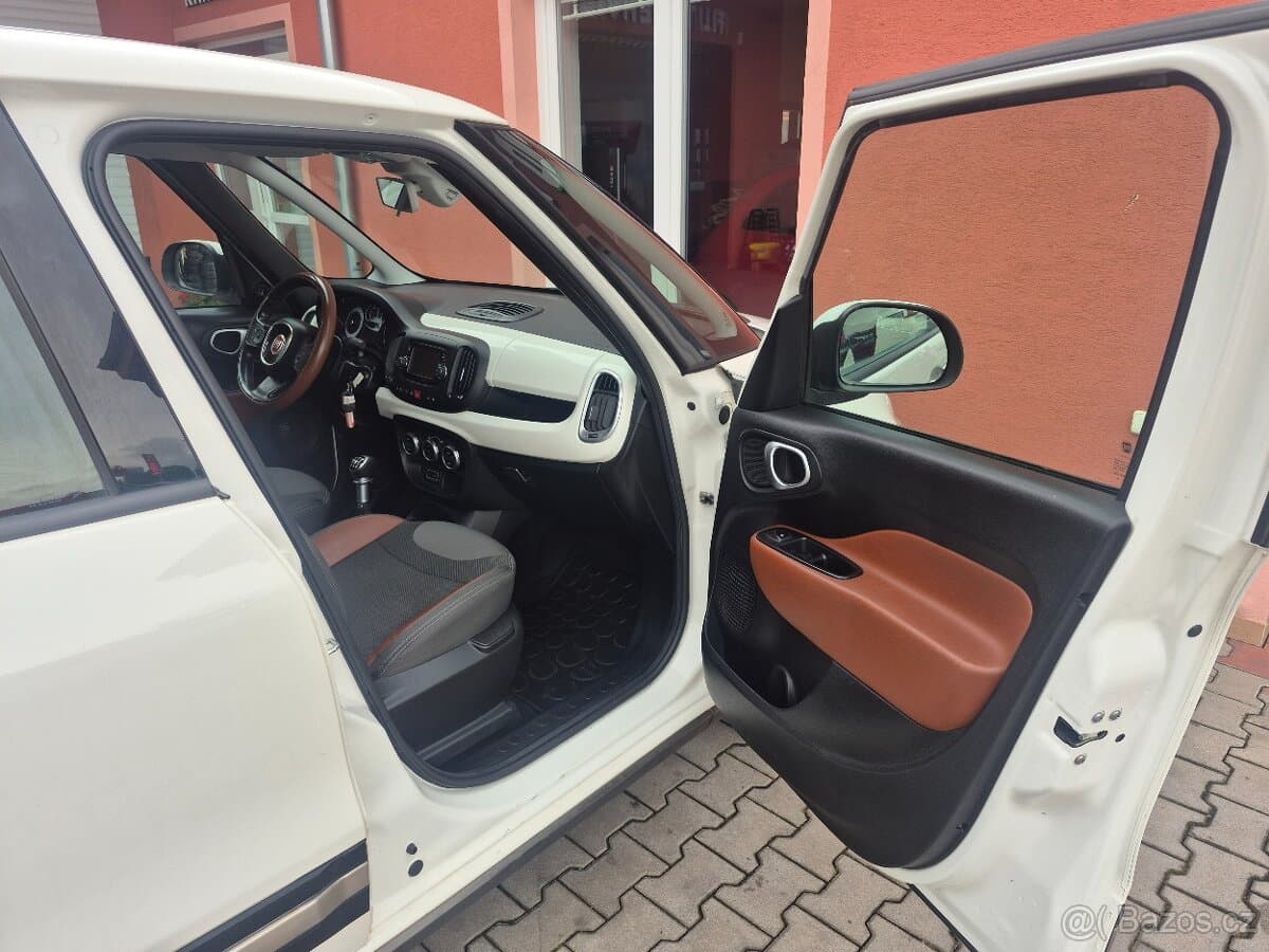 2018 Fiat 500L - 13