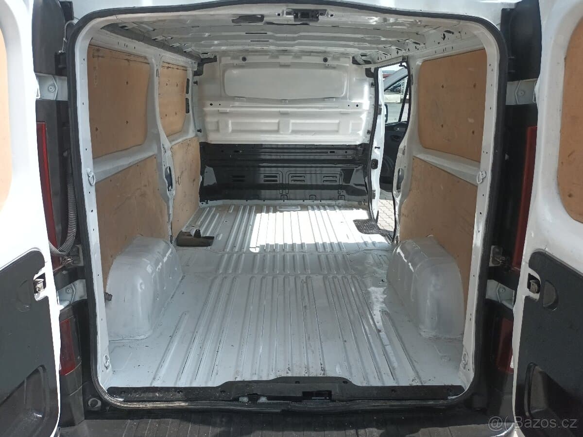 2015 Opel VIVARO - 13