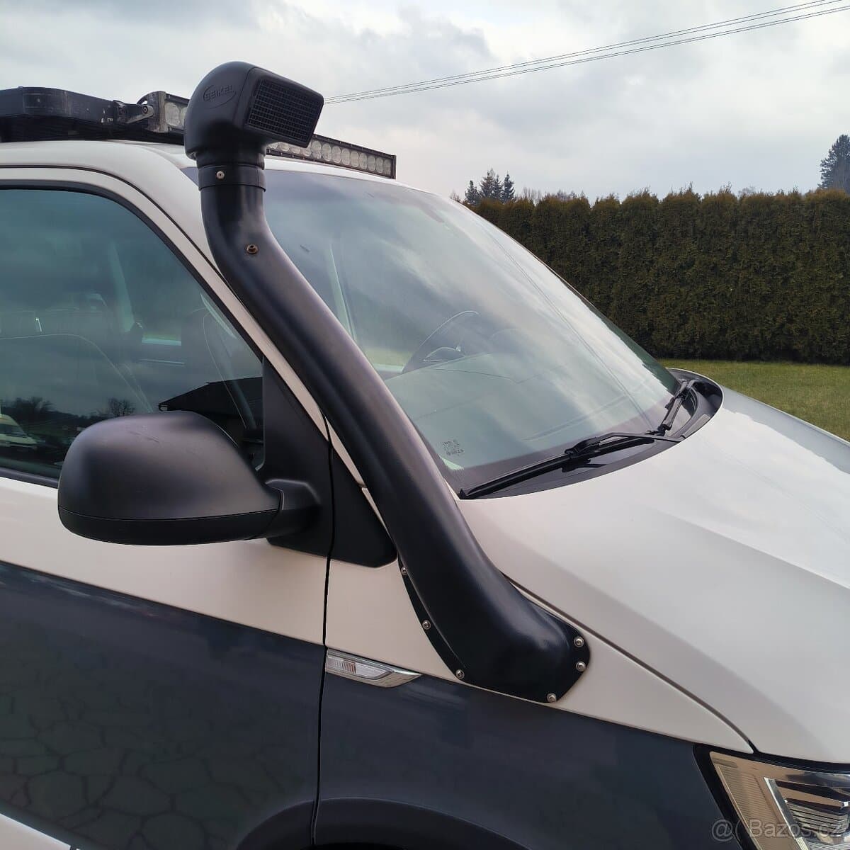 Volkswagen MULTIVAN - 13