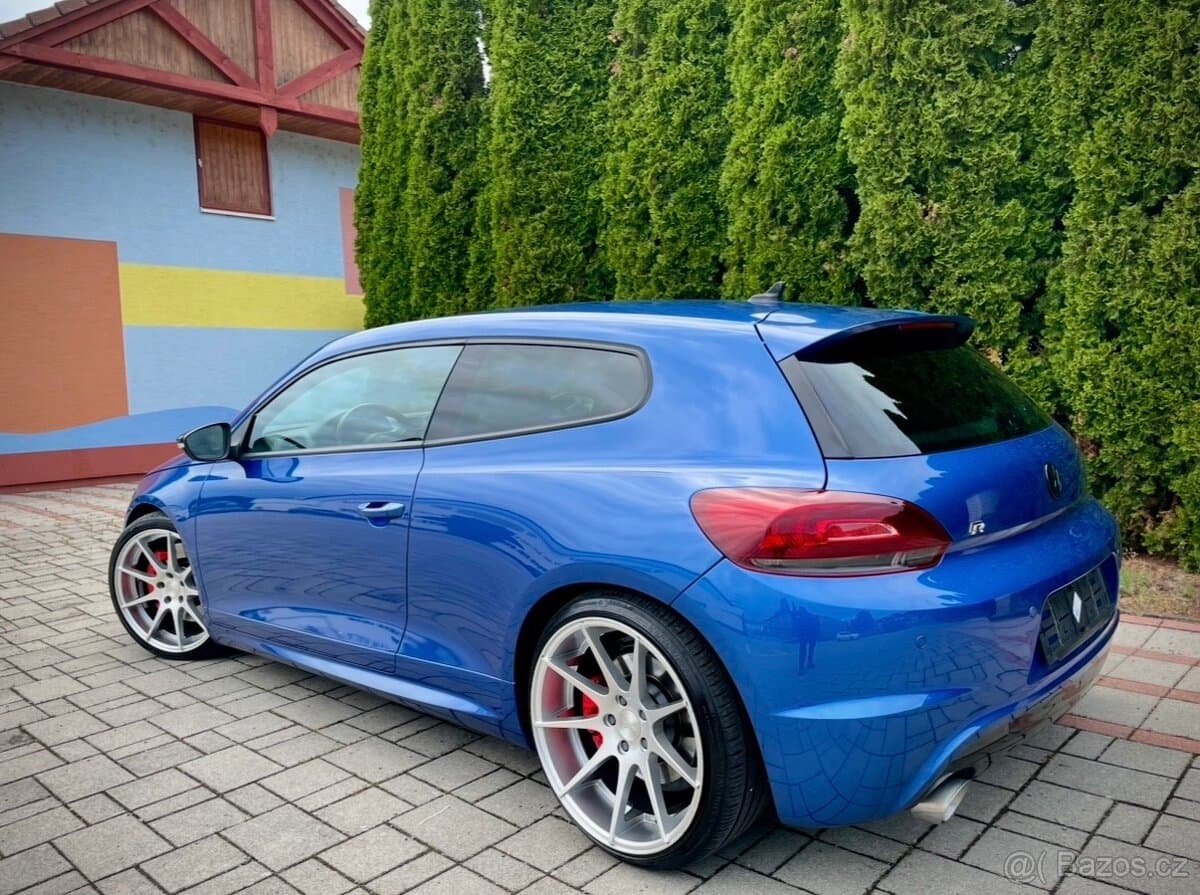 2011 Volkswagen CC - 13