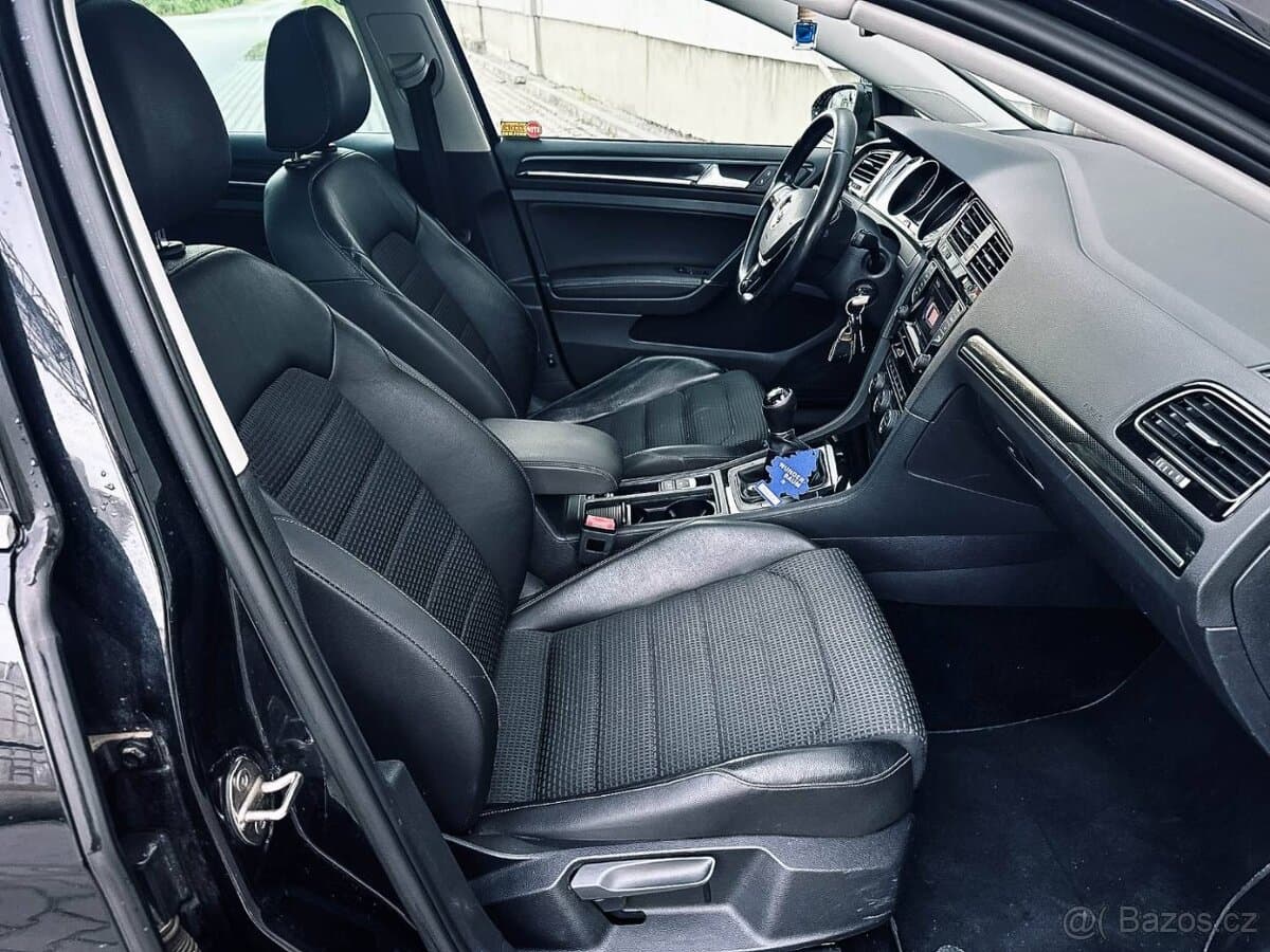 2013 Volkswagen GOLF - 13