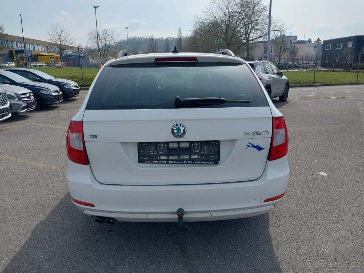 2012 Škoda SUPERB - 13