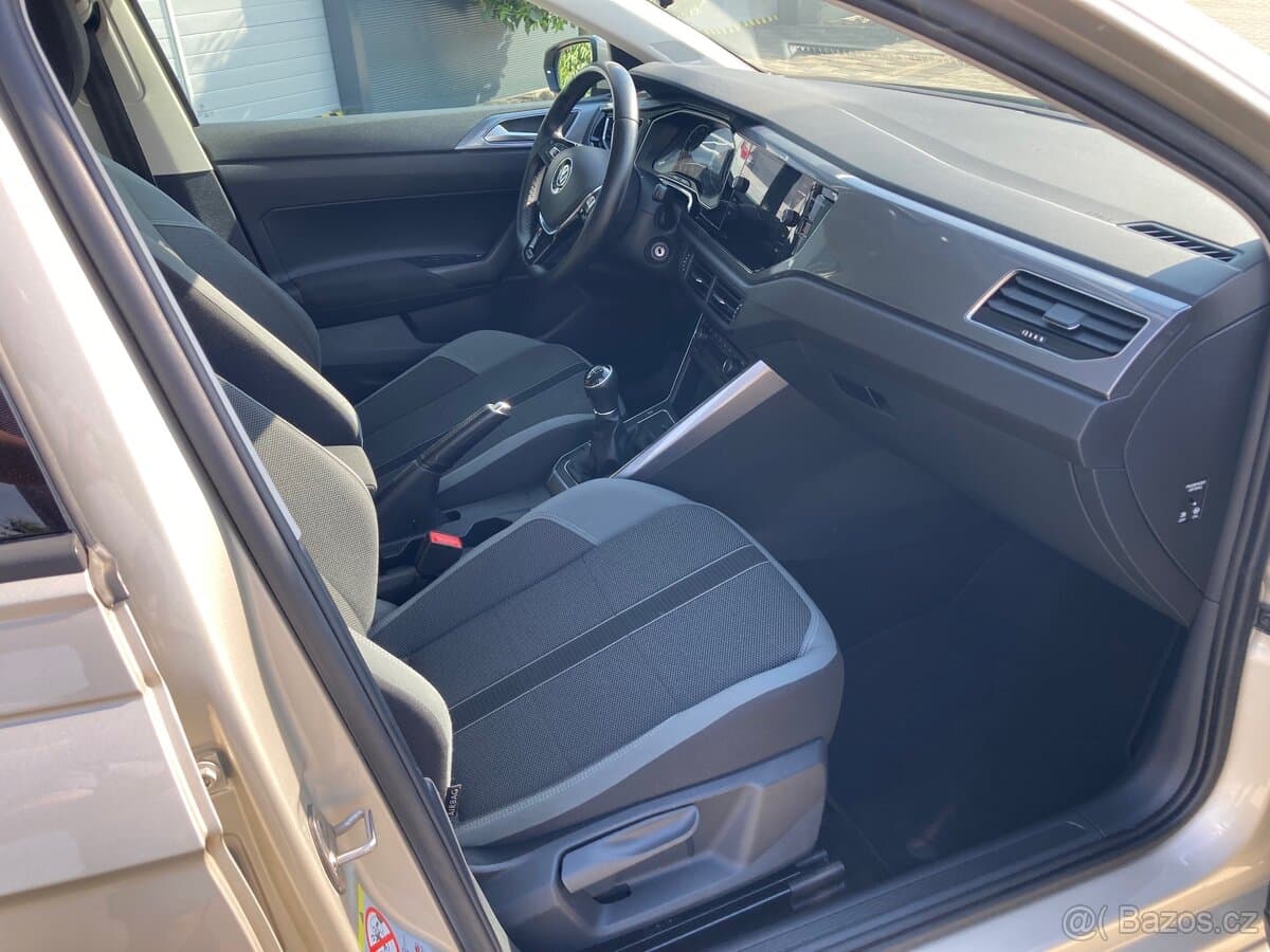 2018 Volkswagen POLO - 13