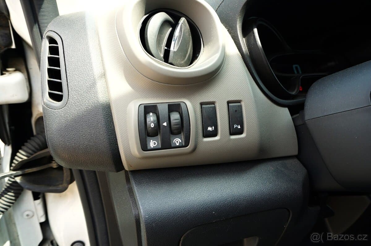 2018 Renault TRAFIC - 13