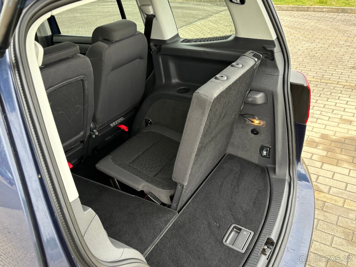 2010 Volkswagen TOURAN - 13