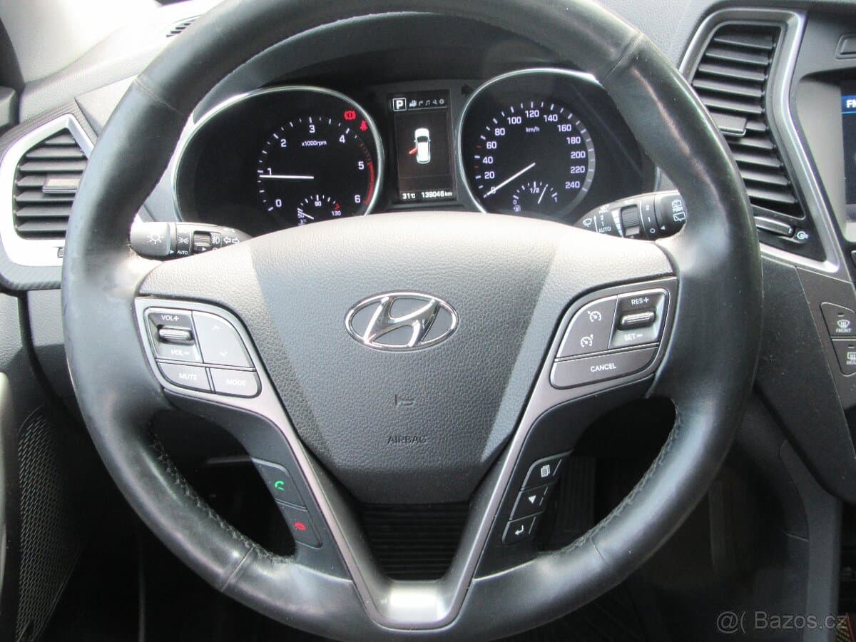2016 Hyundai SANTA FE - 13
