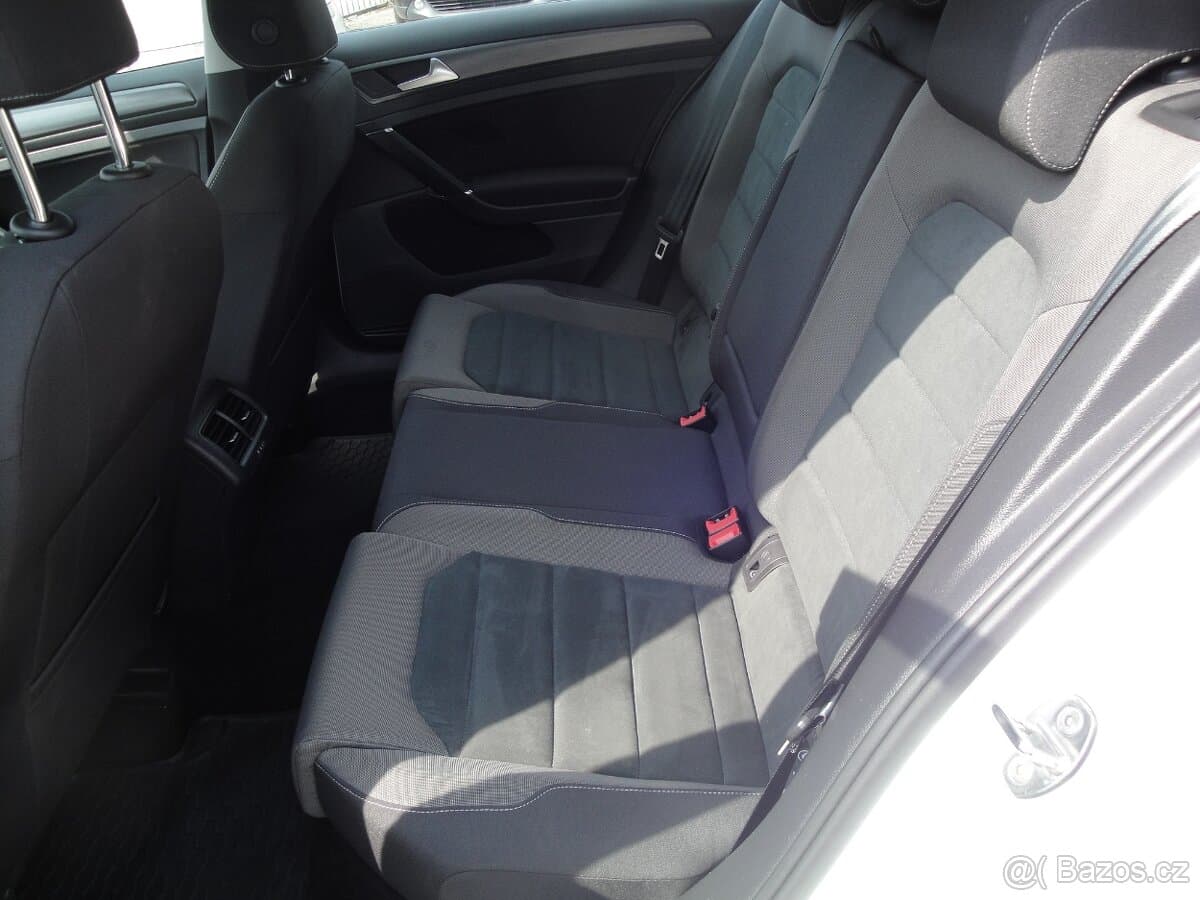 2019 Volkswagen GOLF - 13