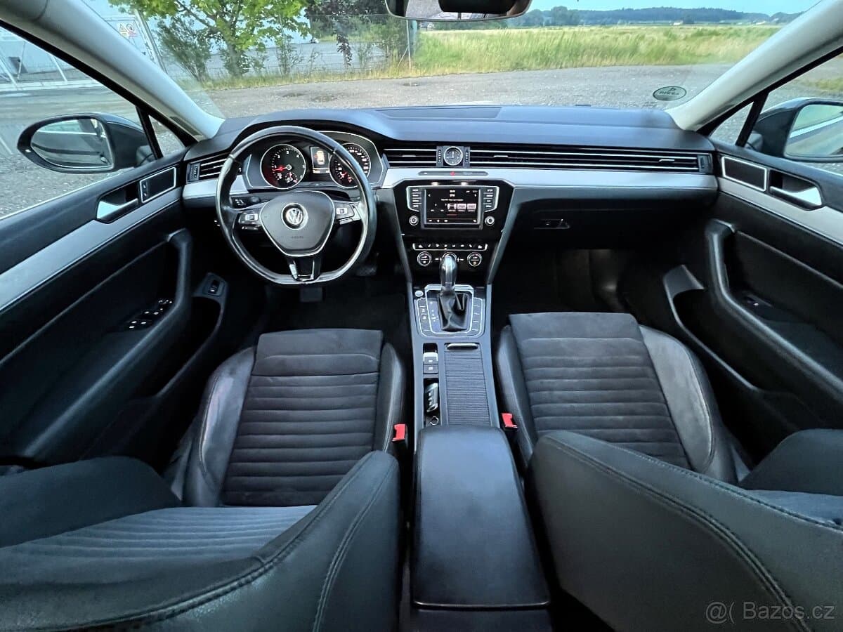 2015 Volkswagen PASSAT - 13