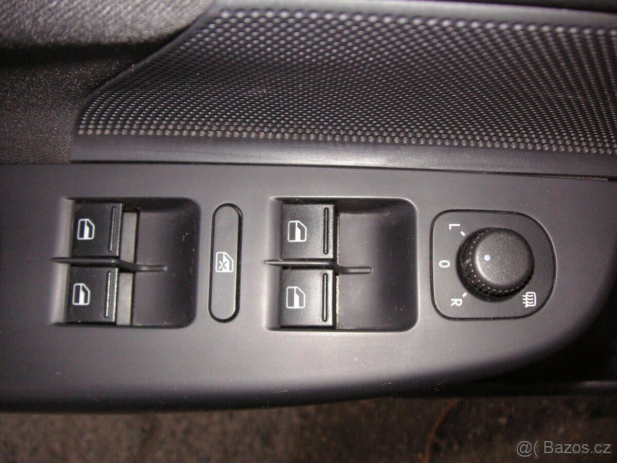 2013 Volkswagen GOLF - 13