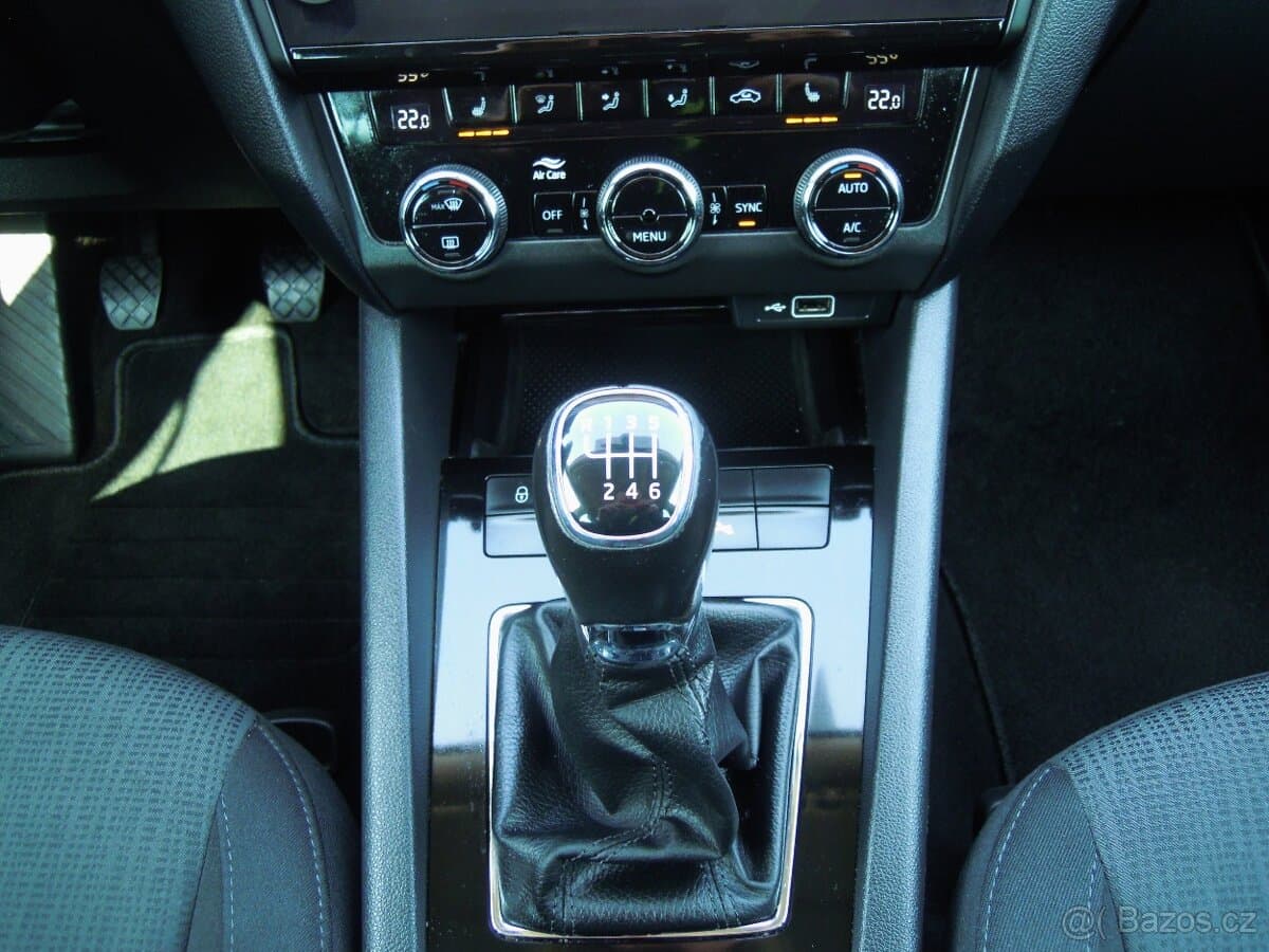 2019 Škoda OCTAVIA - 13