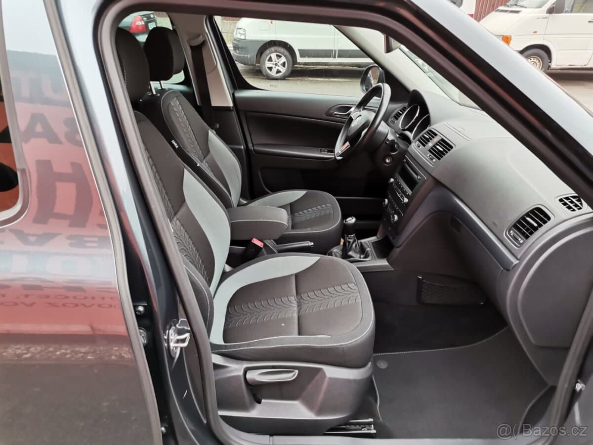 2014 Škoda YETI - 13