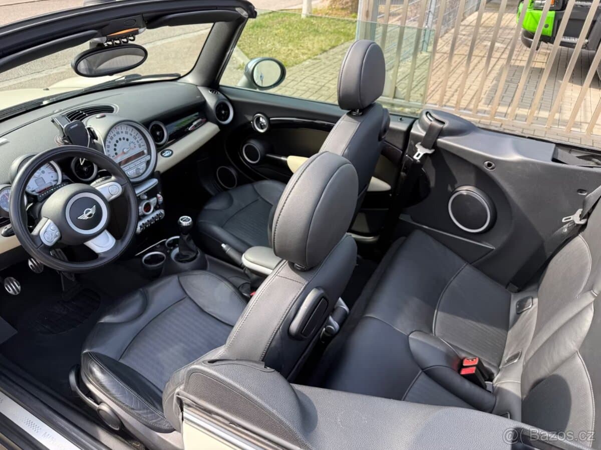 2010 Mini COOPER - 13