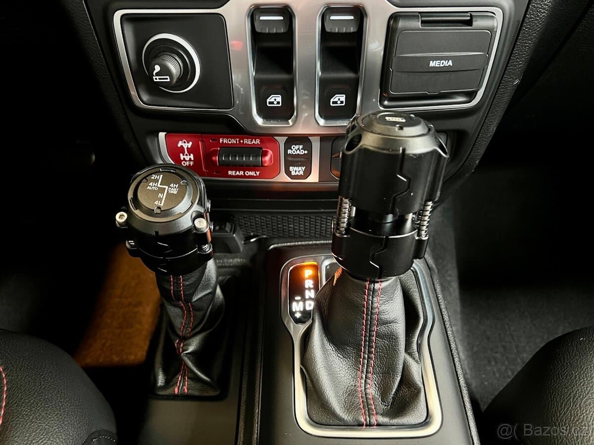 2021 Jeep WRANGLER - 13