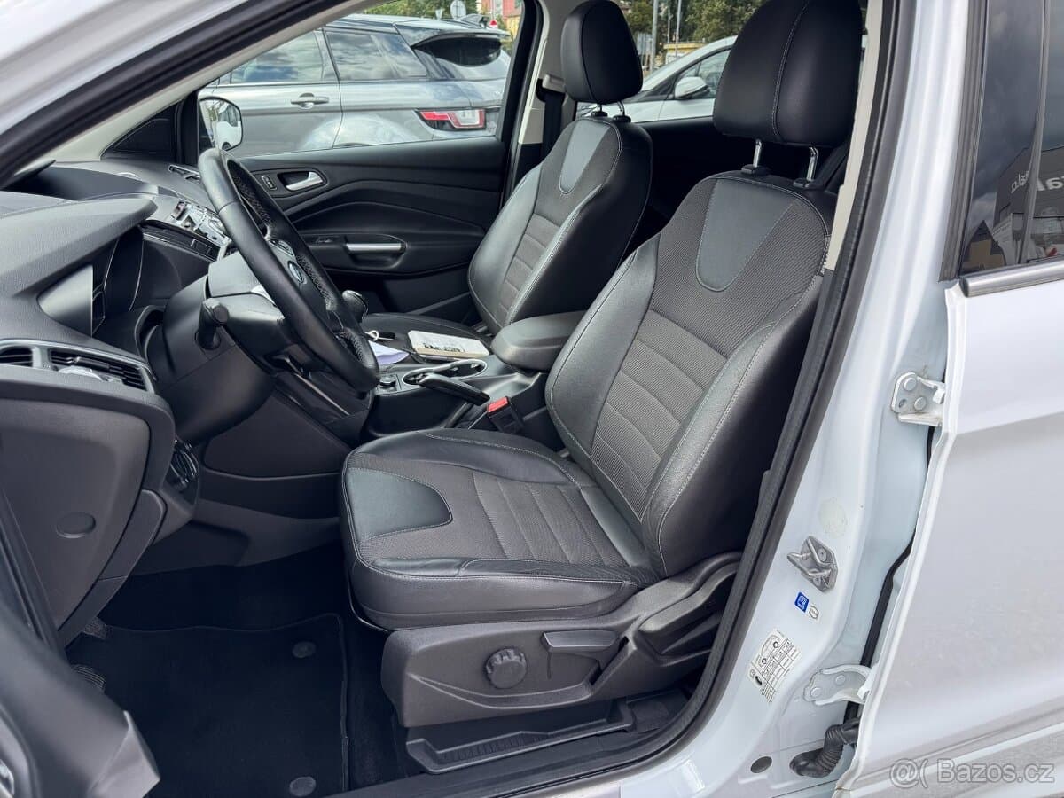 2015 Ford KUGA - 13