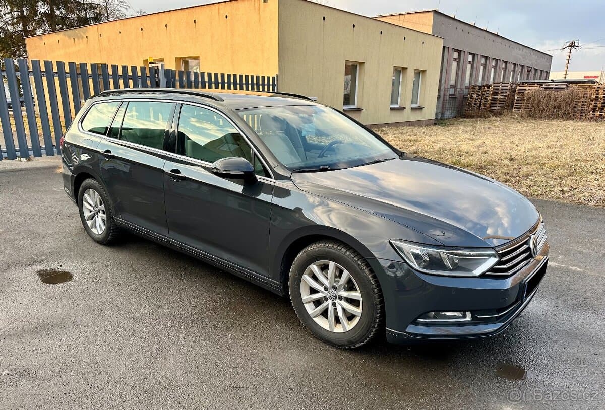 2015 Volkswagen PASSAT - 13