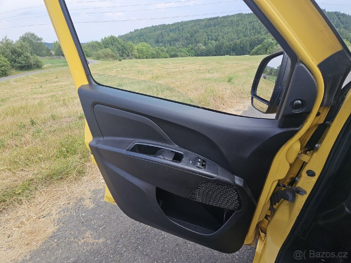 Fiat DOBLO - 13