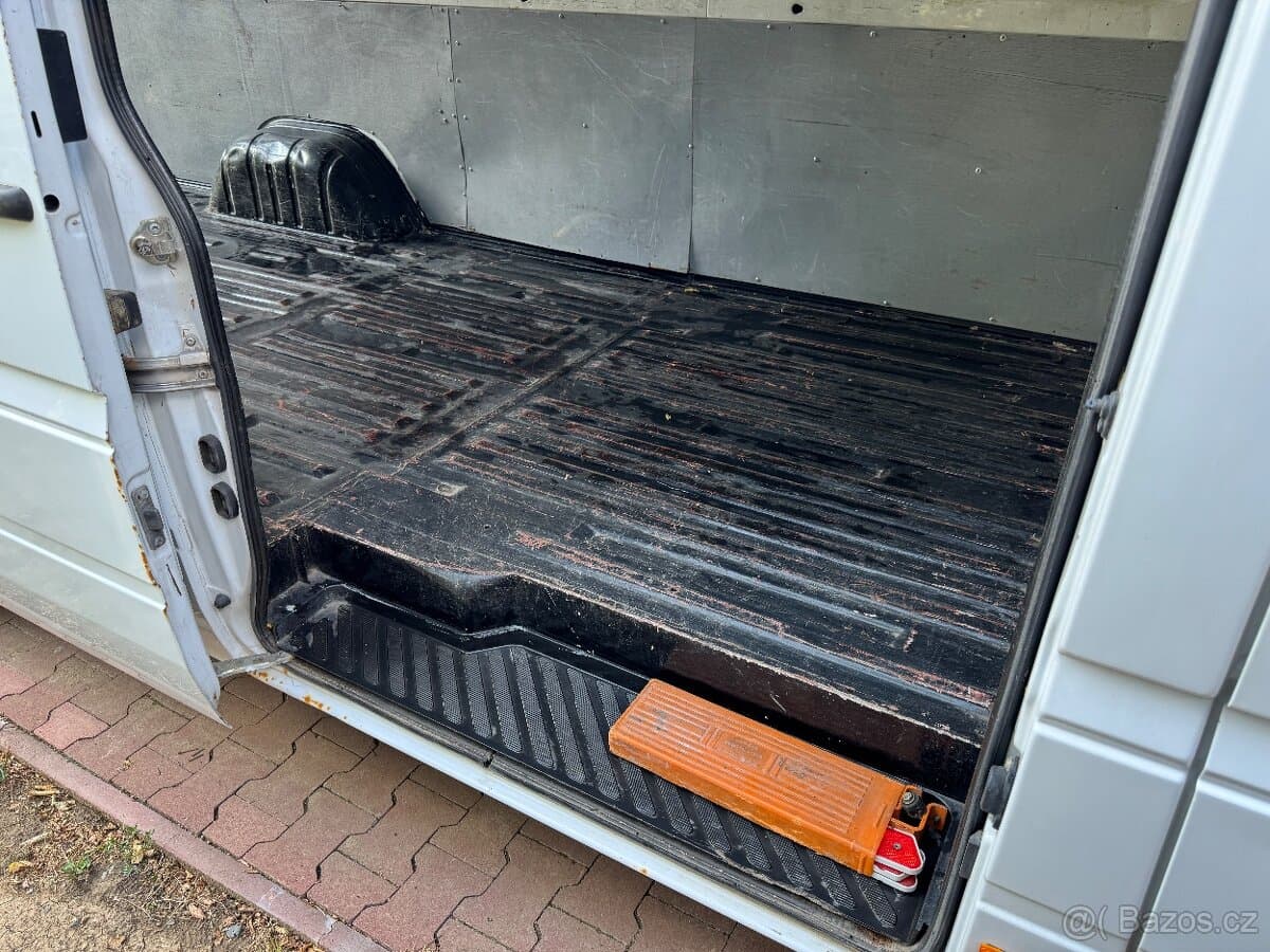 2003 Mercedes-Benz SPRINTER - 13