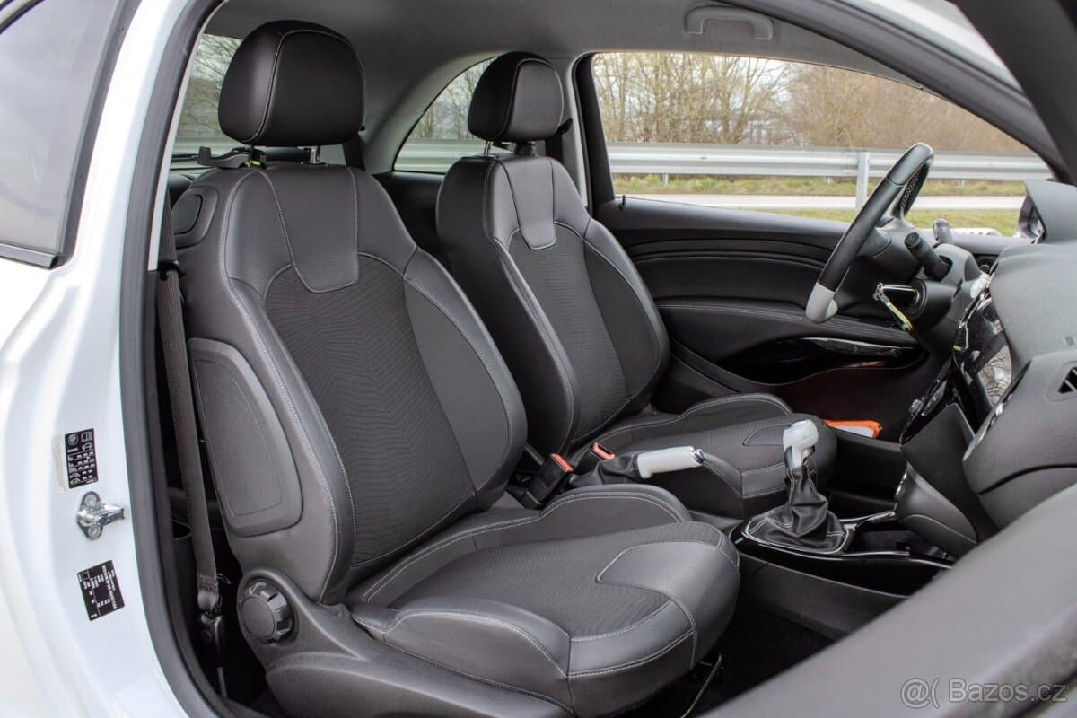 2019 Opel ADAM - 13
