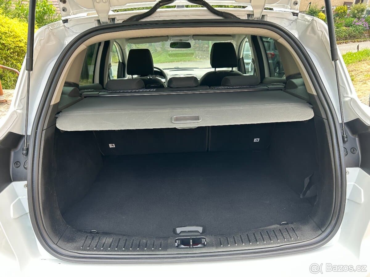 2012 Ford KUGA - 13