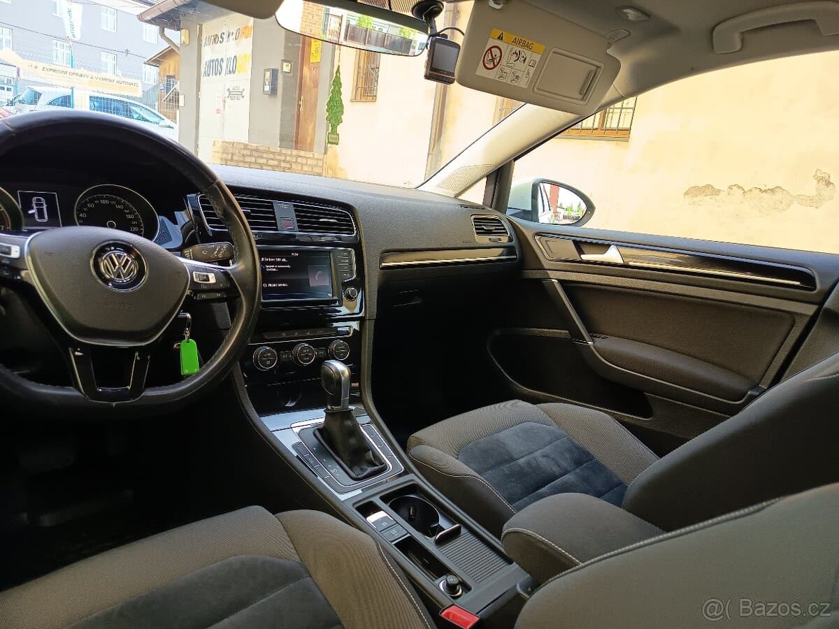 2017 Volkswagen GOLF - 13