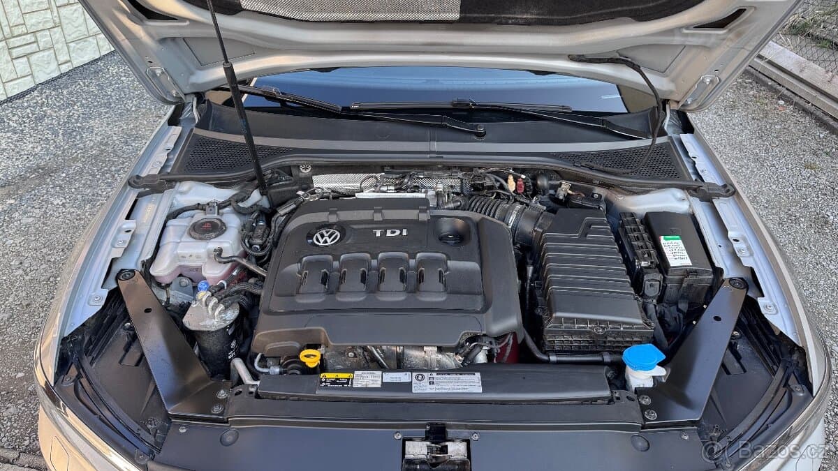2018 Volkswagen PASSAT - 13