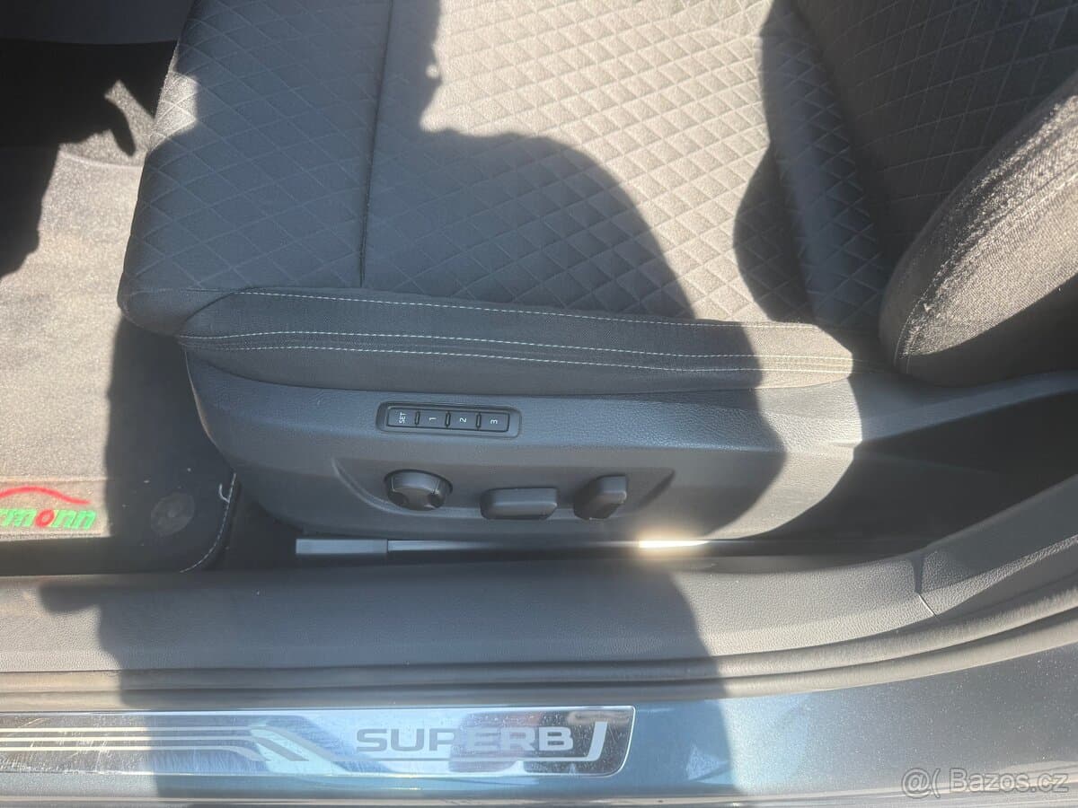 2018 Škoda SUPERB - 13