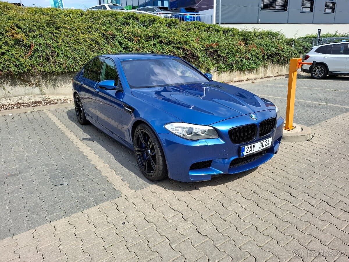 2012 BMW M5 - 13