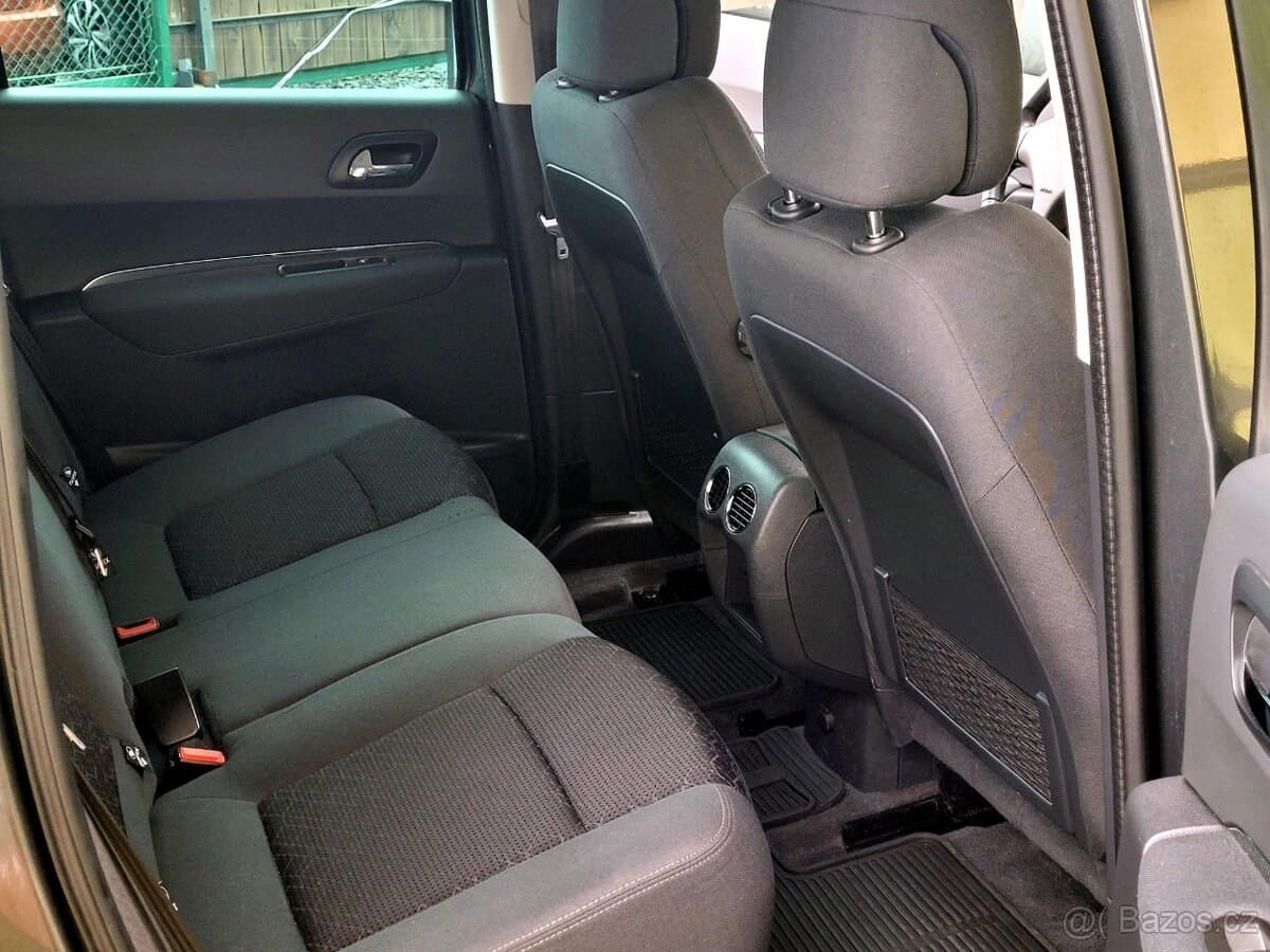 2015 Peugeot 3008 - 13
