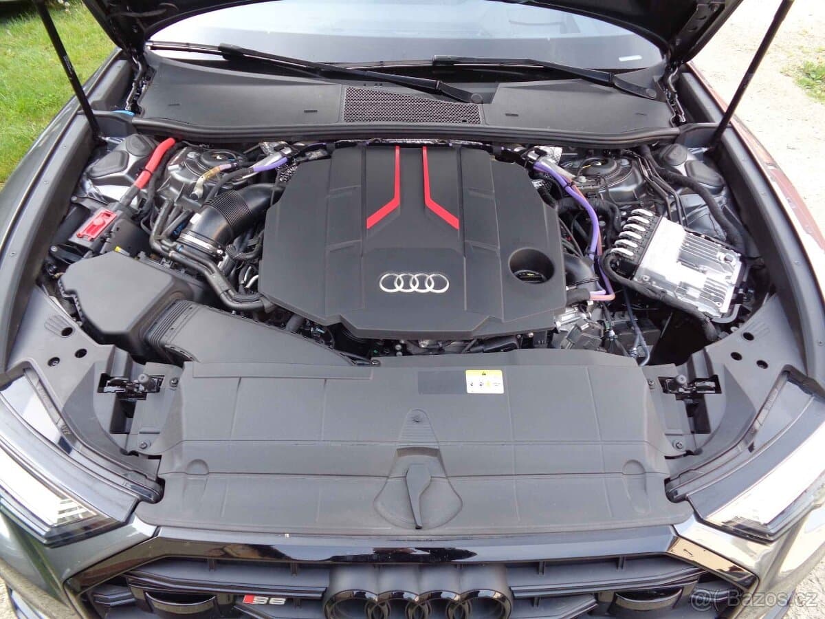 2021 Audi S6 - 13