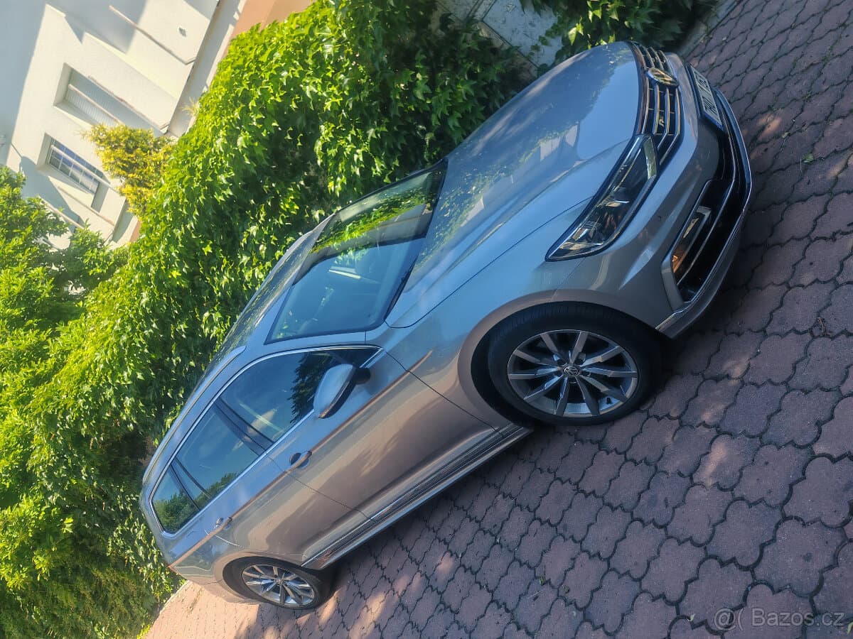 2018 Volkswagen PASSAT - 13