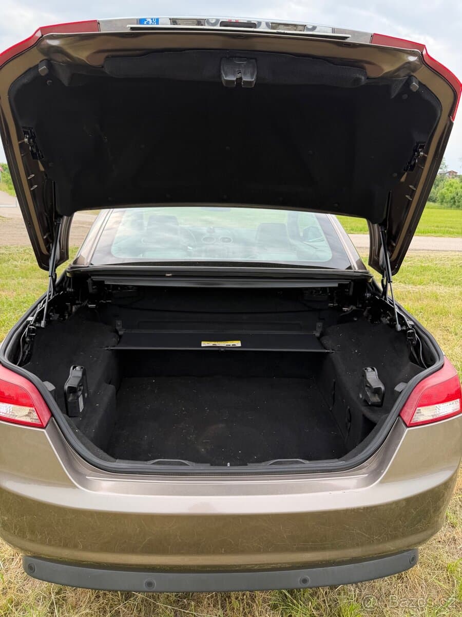 2010 Ford FOCUS - 13