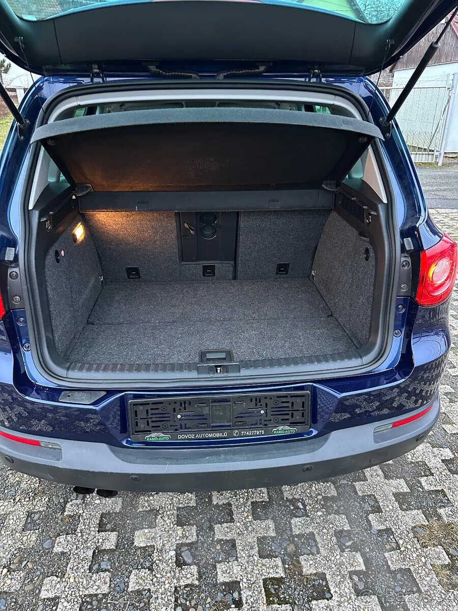 2010 Volkswagen TIGUAN - 13