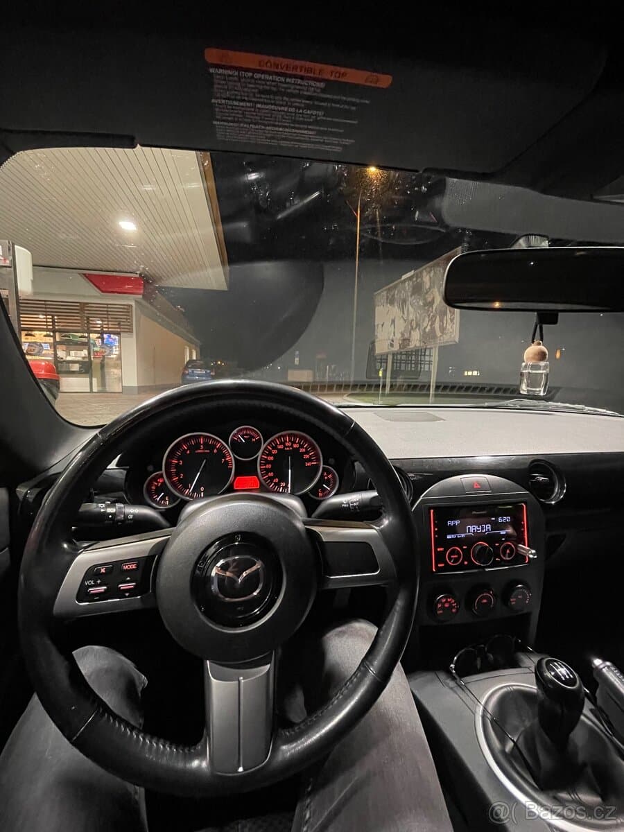 2006 Mazda 5 - 13