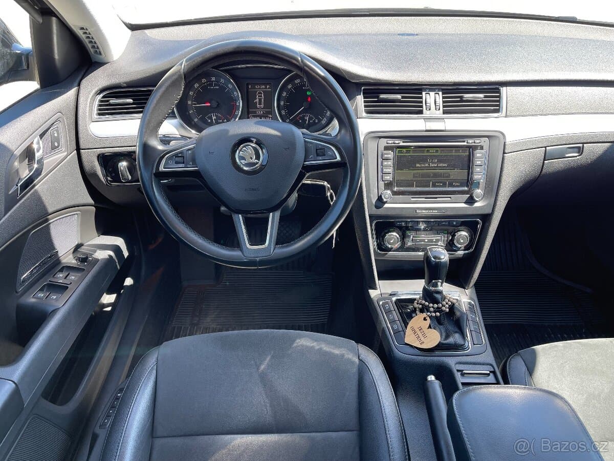 2015 Škoda SUPERB - 13