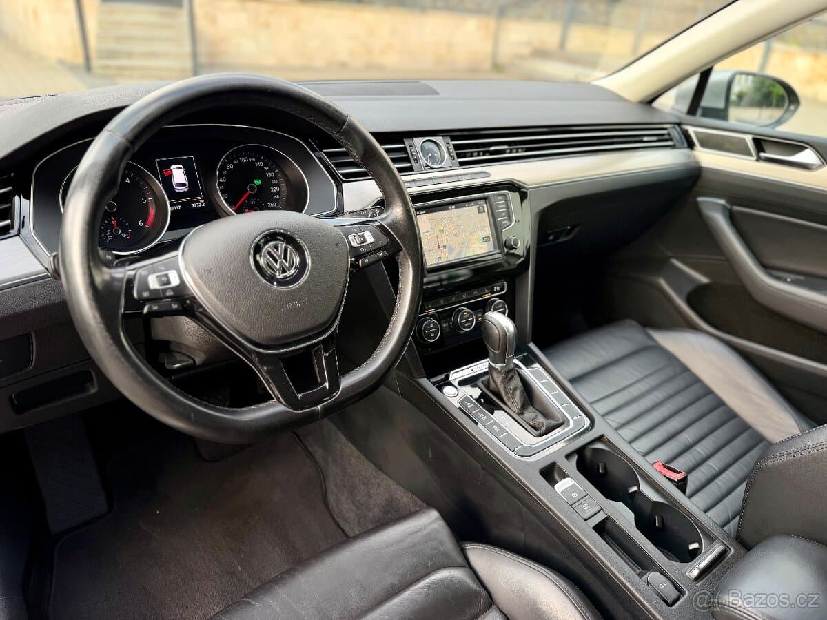 2016 Volkswagen PASSAT - 13