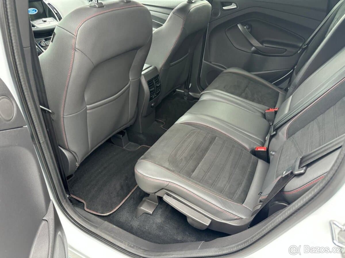 2019 Ford KUGA - 13