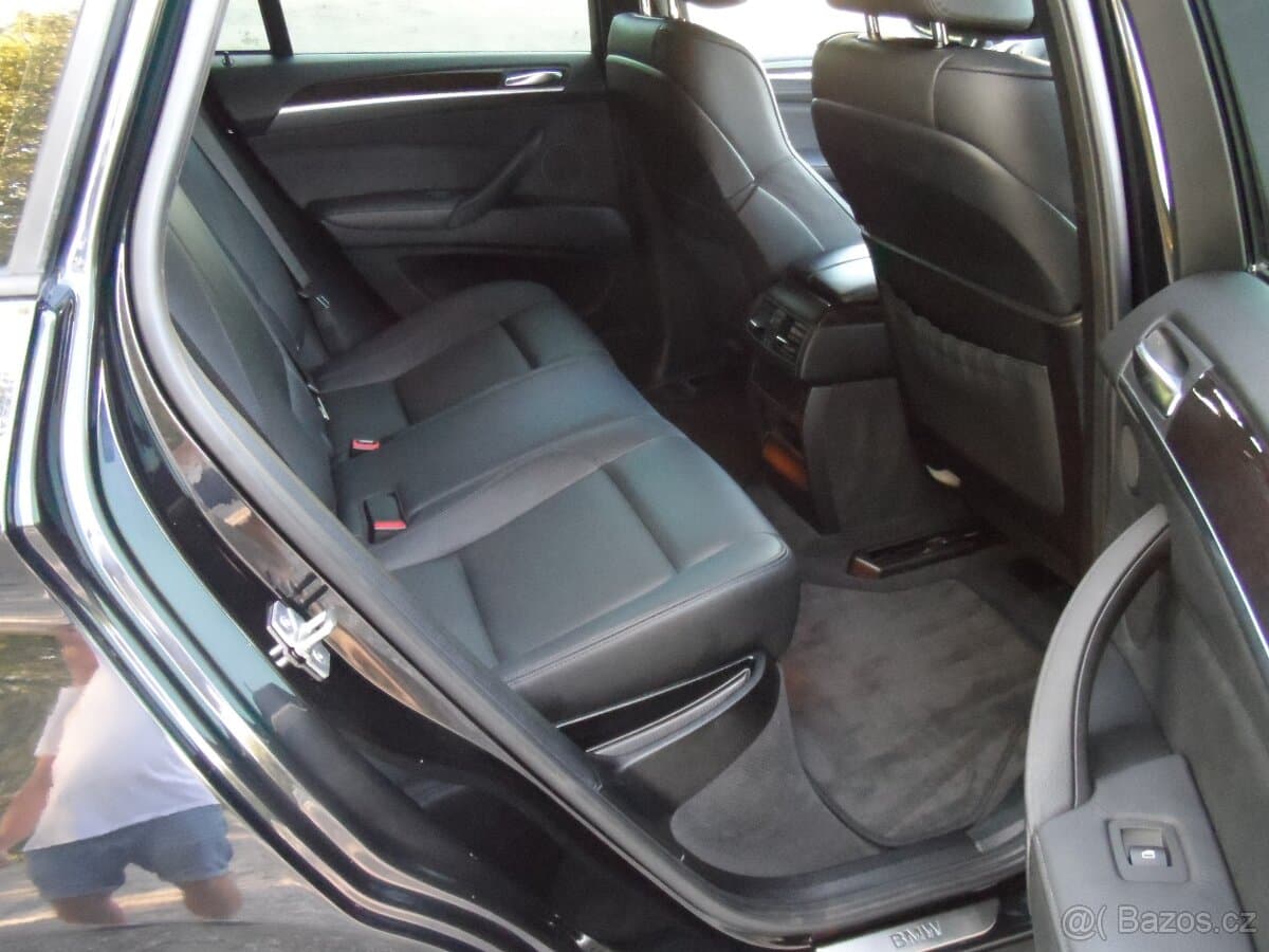 2012 BMW X6 - 13