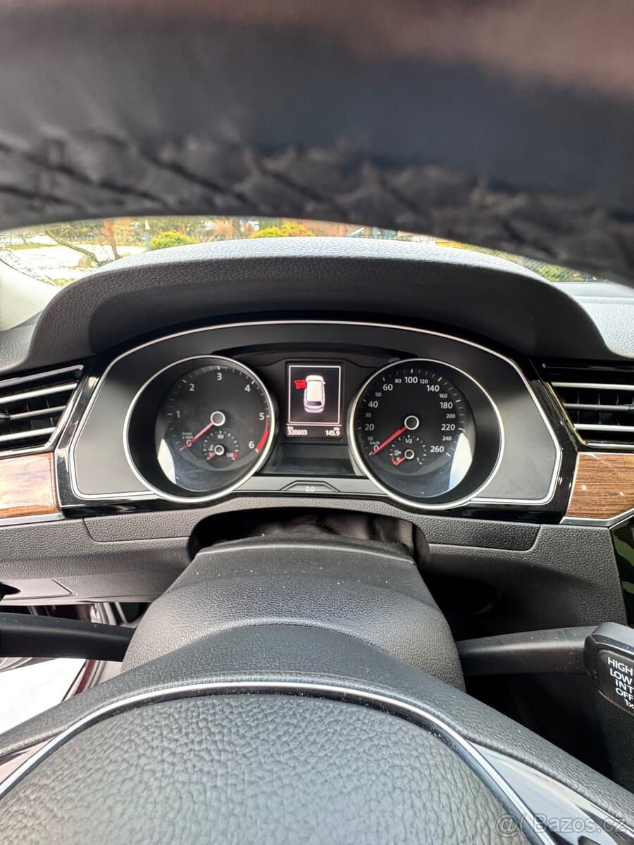 2015 Volkswagen PASSAT - 13