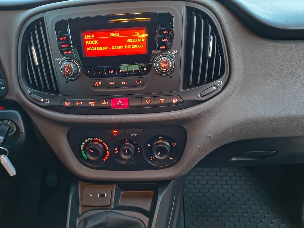 2019 Fiat DOBLO - 13